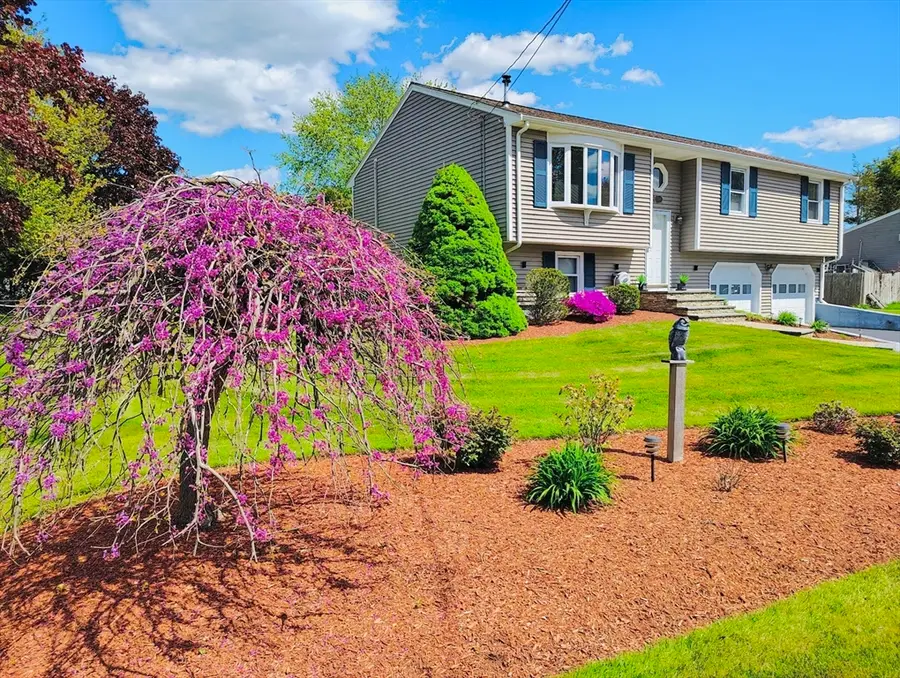 166 Mohawk Dr, Seekonk, MA 02771 - #3