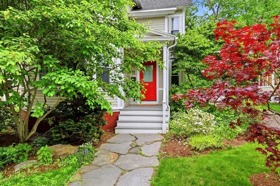 15 Massasoit St., Northampton, MA 01060 - #2