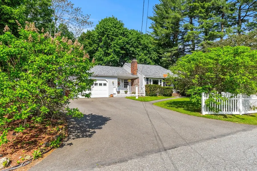 21 Guild St, Lowell, MA 01852 - #2