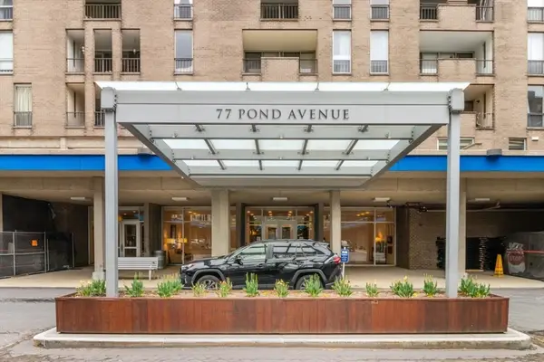 77 Pond Ave. #612, Brookline, MA 02445