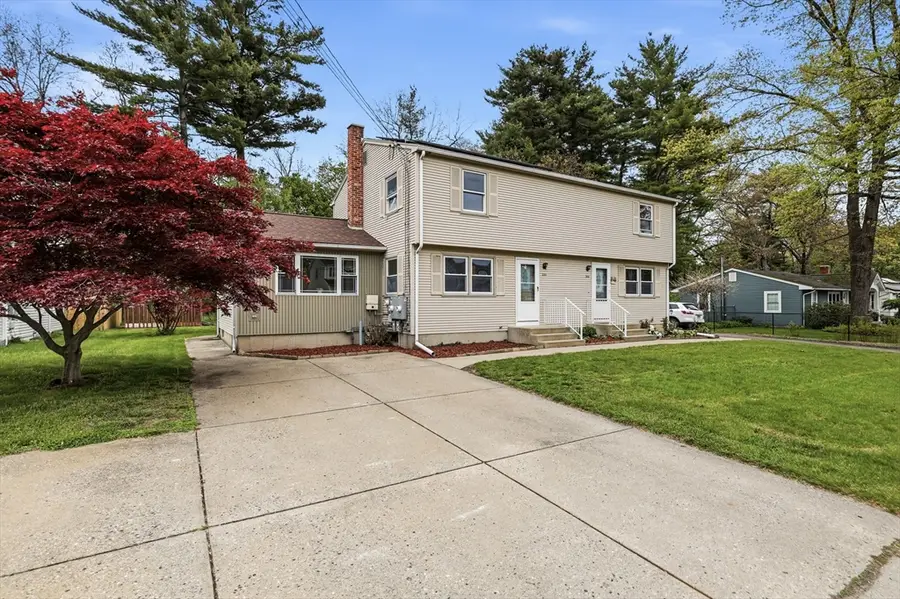 282-284 Parkerview St, Springfield, MA 01129 - #3
