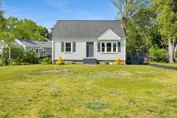 15 Boyden Drive, Foxboro, MA 02035
