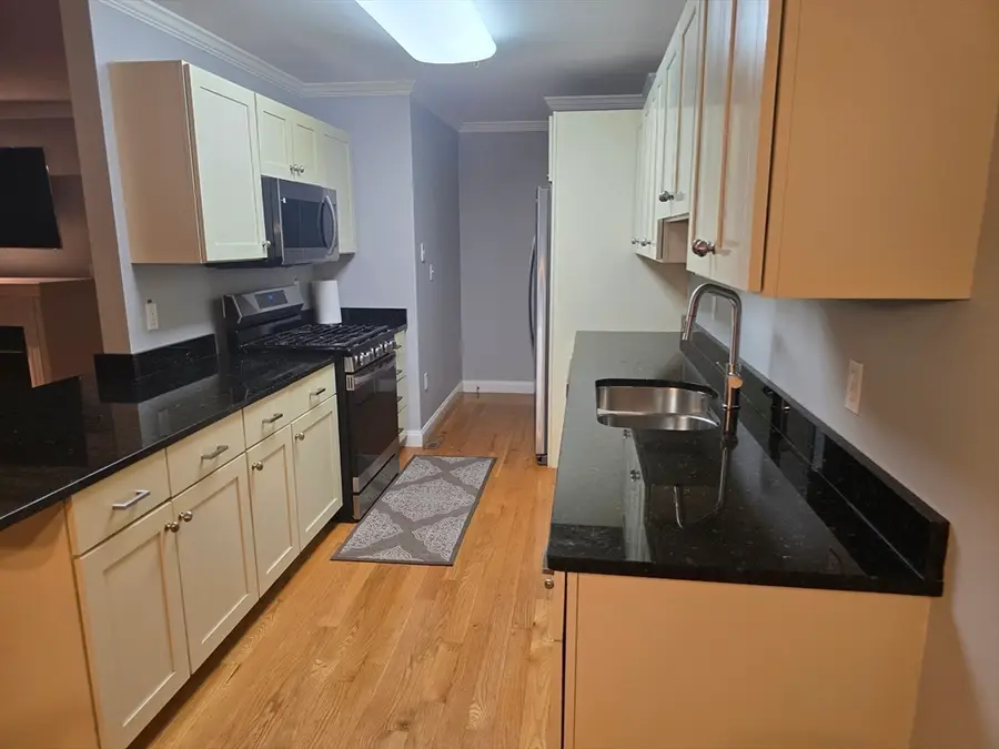 501 Cabot St #2, Beverly, MA 01915 - #3