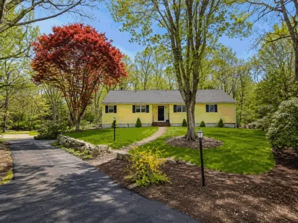 126 Ambleside Drive, Falmouth, MA 02540