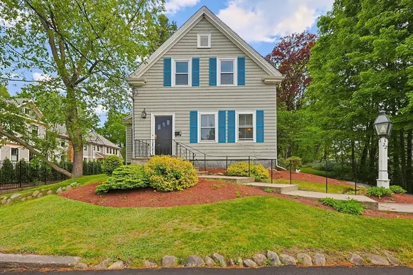 22 Sweetser St, Wakefield, MA 01880