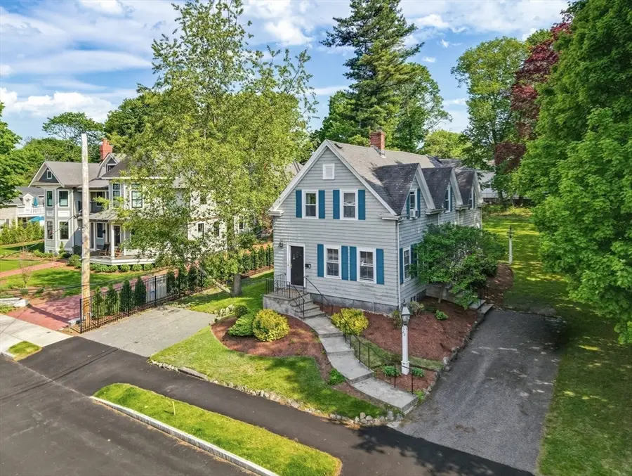 22 Sweetser St, Wakefield, MA 01880 - #3