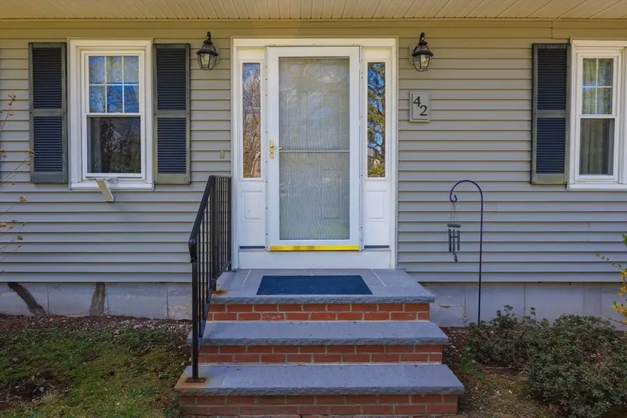 42 Stowe Rd, Grafton, MA 01519 - #2