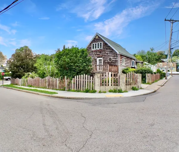 9 Viking Ter, Boston, MA 02126
