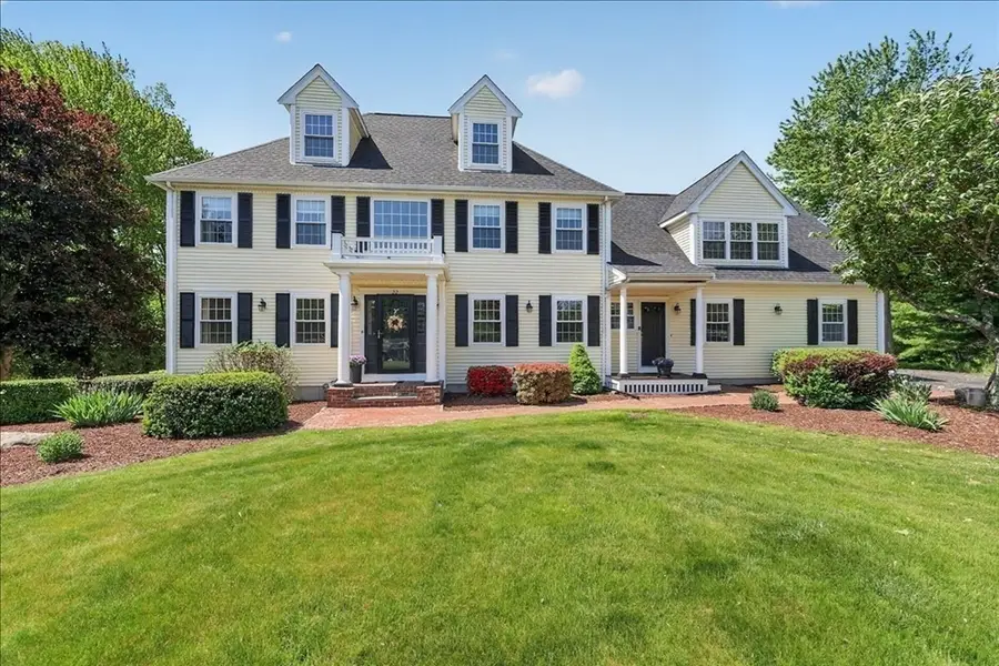 22 Nardone Circle, Abington, MA 02351 - #3