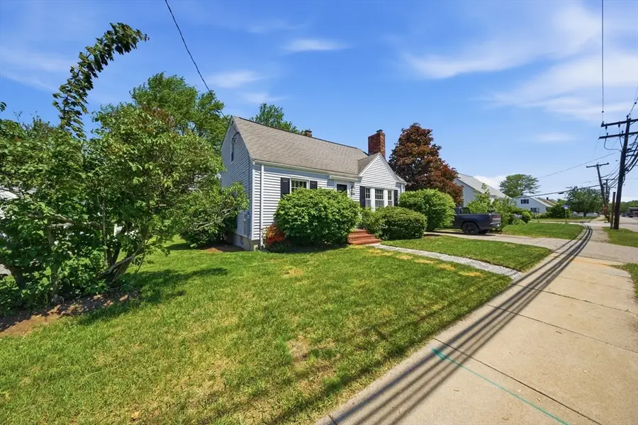 130 Dean St, Norwood, MA 02062 - #3