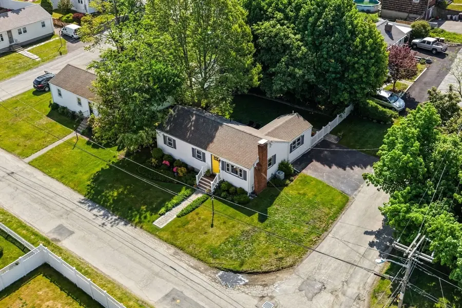 29 Willow Ave, Weymouth, MA 02191 - #3