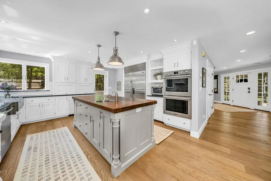 539 Pearl St, Reading, MA 01867 - #3