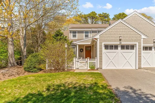 20 Lanyard Way, Mashpee, MA 02649