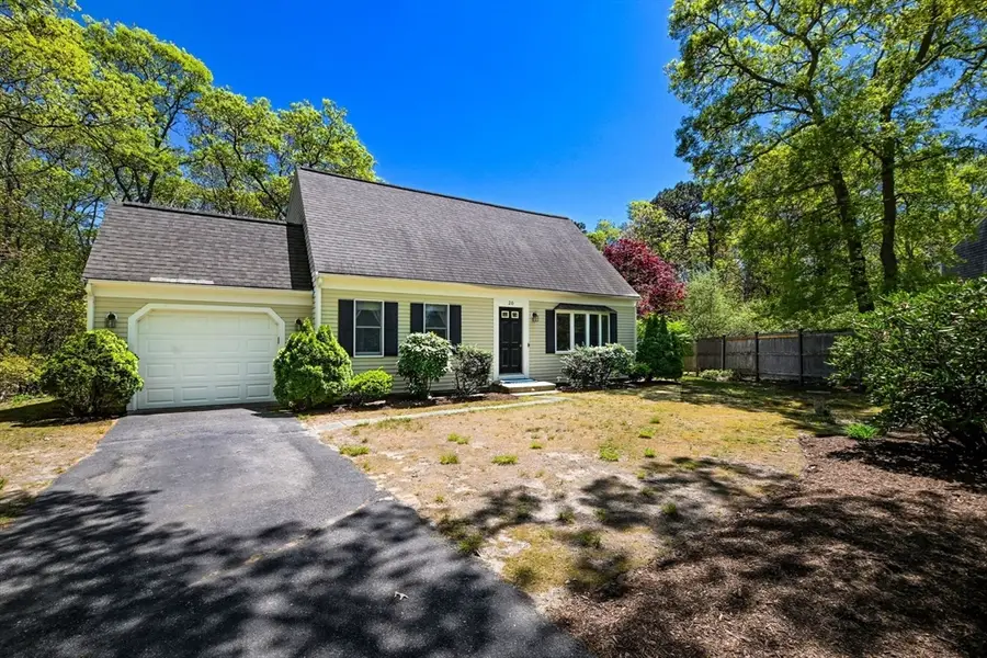 20 Old Kenyon Rd, East Falmouth, MA 02536 - #2