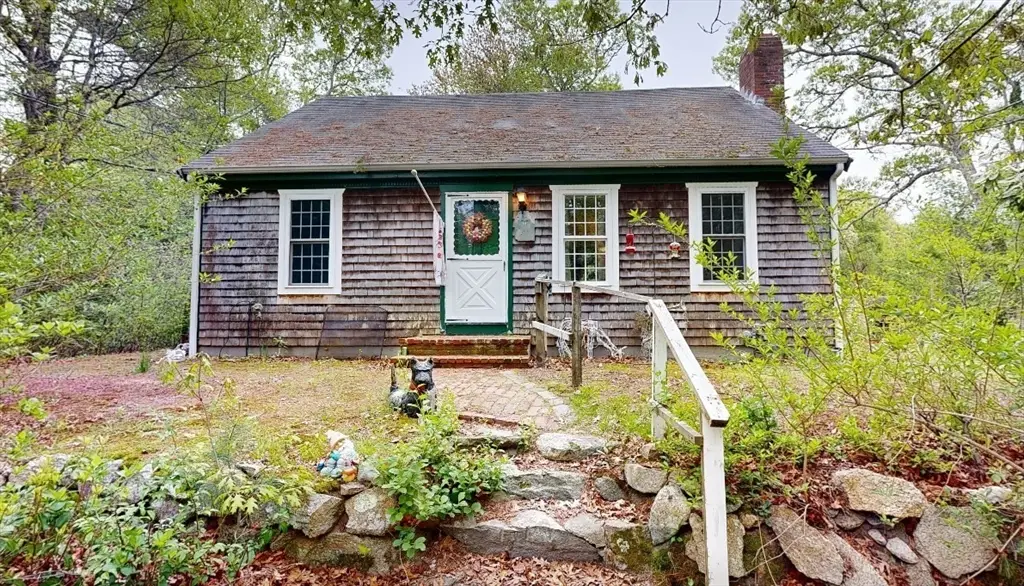 14 Chapel Rd, Mattapoisett, MA 02739 - #1