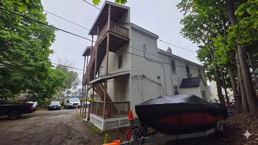 16 W Oberlin St, Worcester, MA 01610 - #2