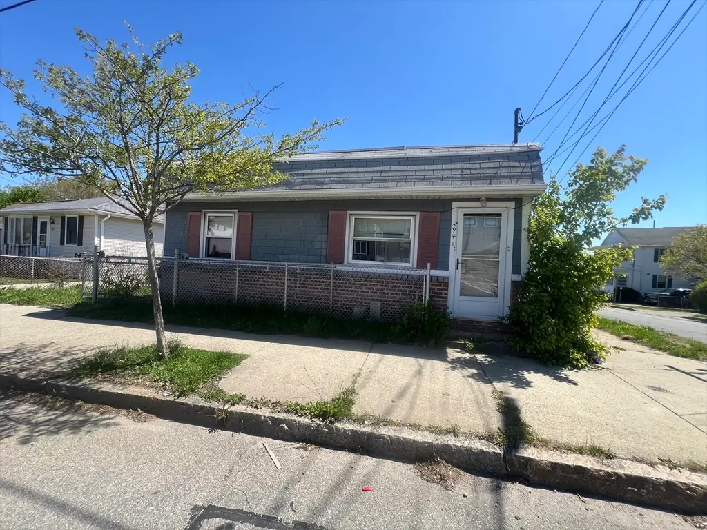 294 Mount Pleasant St, New Bedford, MA 02746 - #1