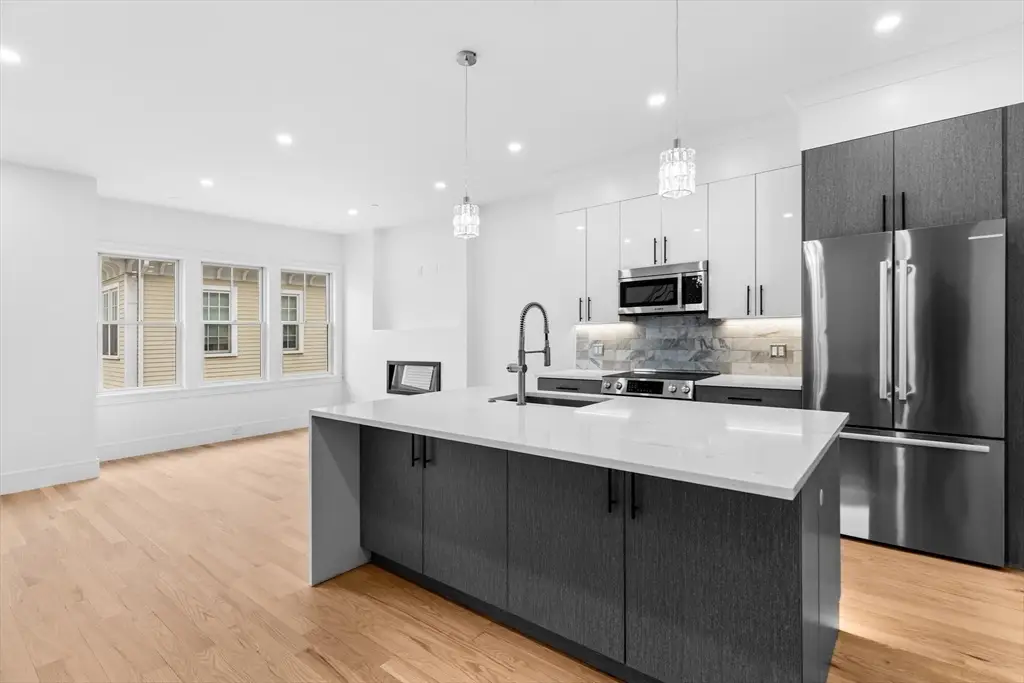 143 Tremont St #3, Boston, MA 02135 - #1