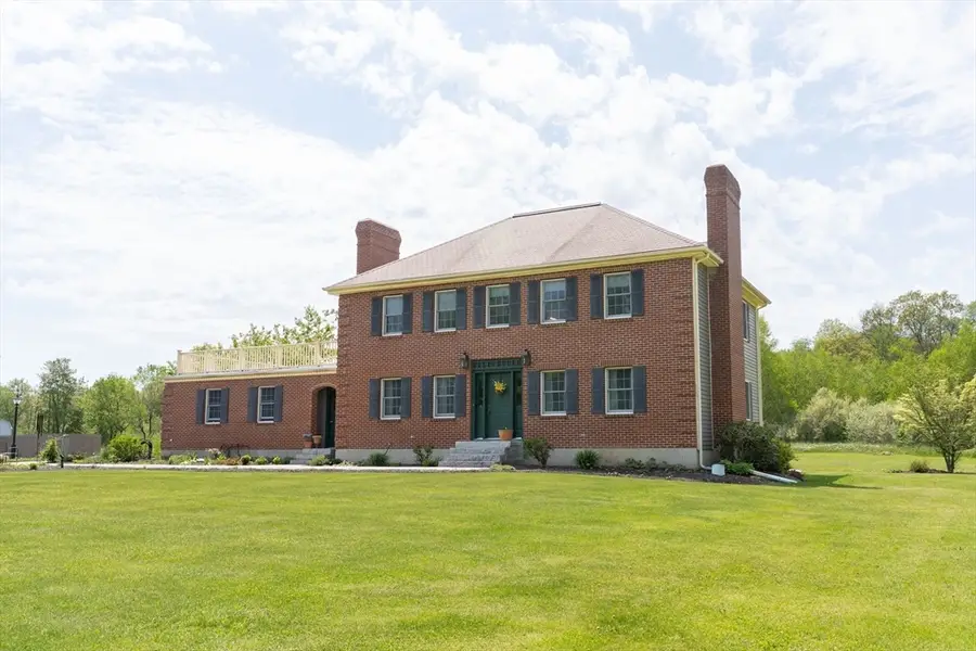 147 Oakham Rd, North Brookfield, MA 01535 - #2