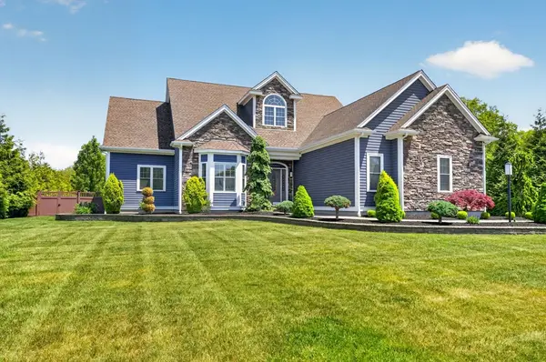 70 Sycamore Ln, Westport, MA 02790