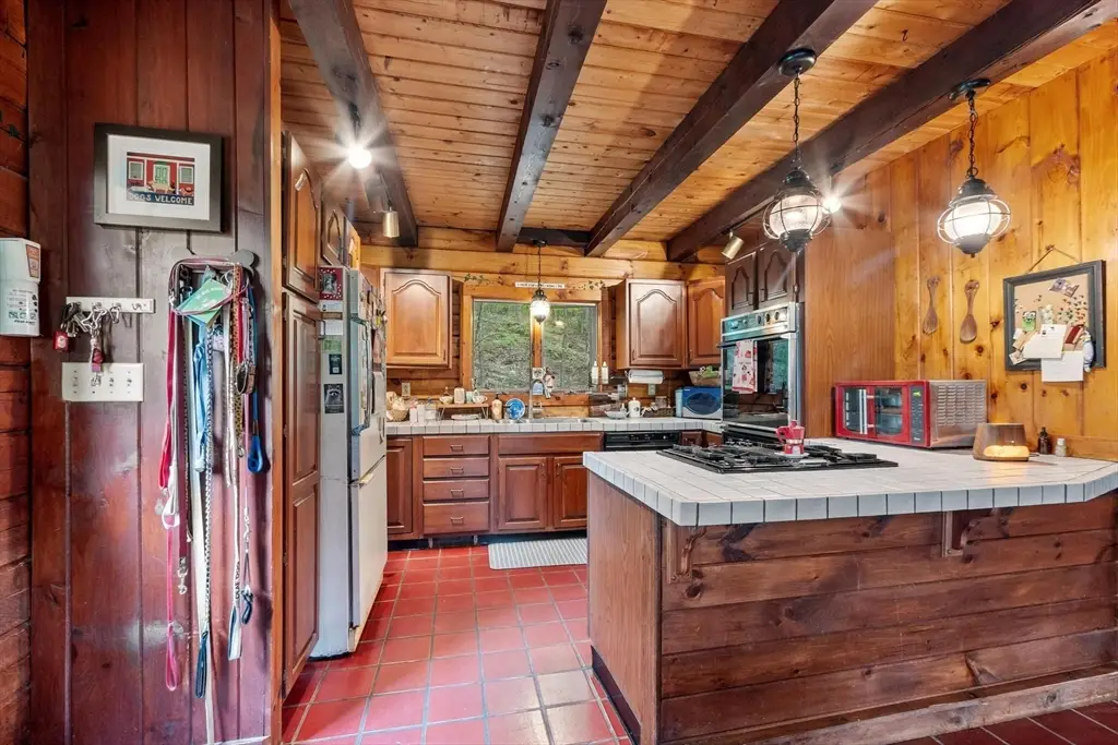 90 Appleton Cir, Fitchburg, MA 01420 - #1