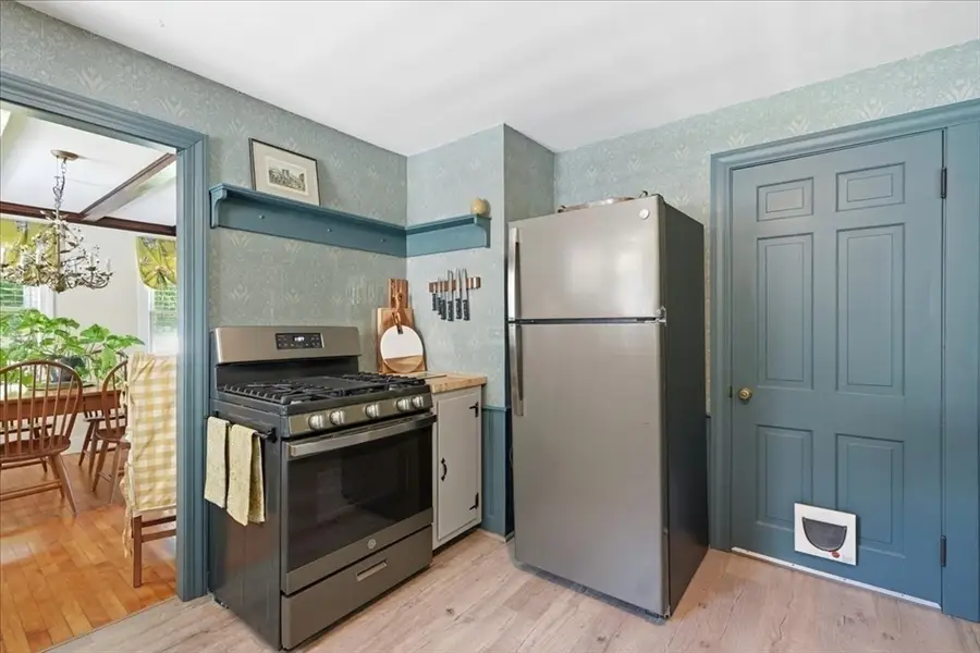 364 North Ave, Rockland, MA 02370 - #3