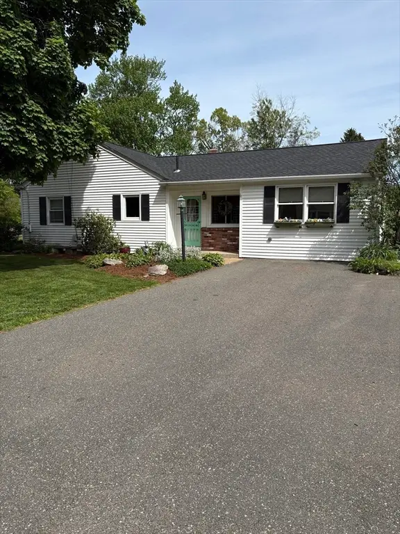51 John St, East Longmeadow, MA 01028 - #2