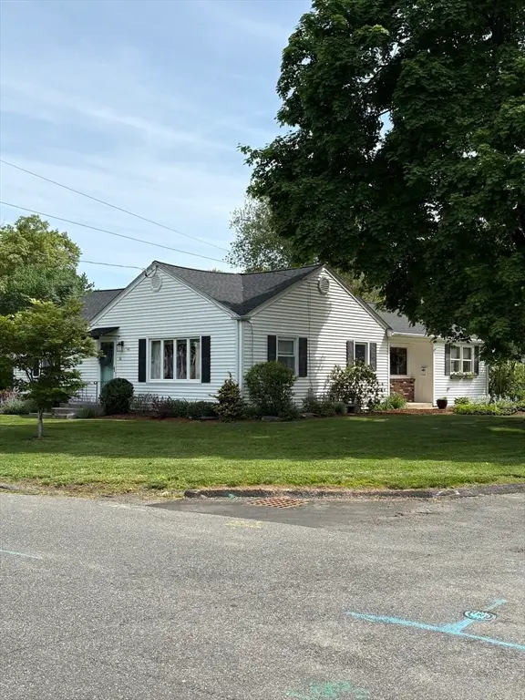 51 John St, East Longmeadow, MA 01028 - #3