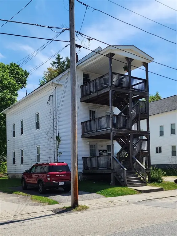 22 Robinson St, Webster, MA 01570 - #3