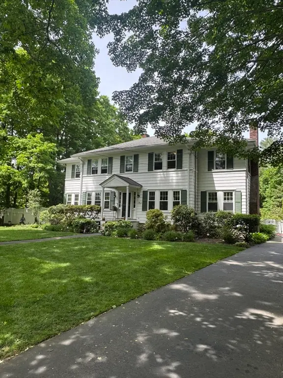 117 East Washington Street, Hanson, MA 02341