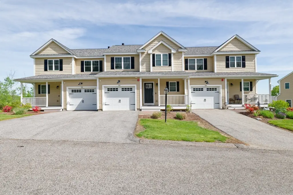 1204 Hazelwood Way #1204, Clinton, MA 01510 - #1