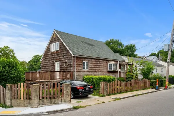 9 Viking Ter, Boston, MA 02126