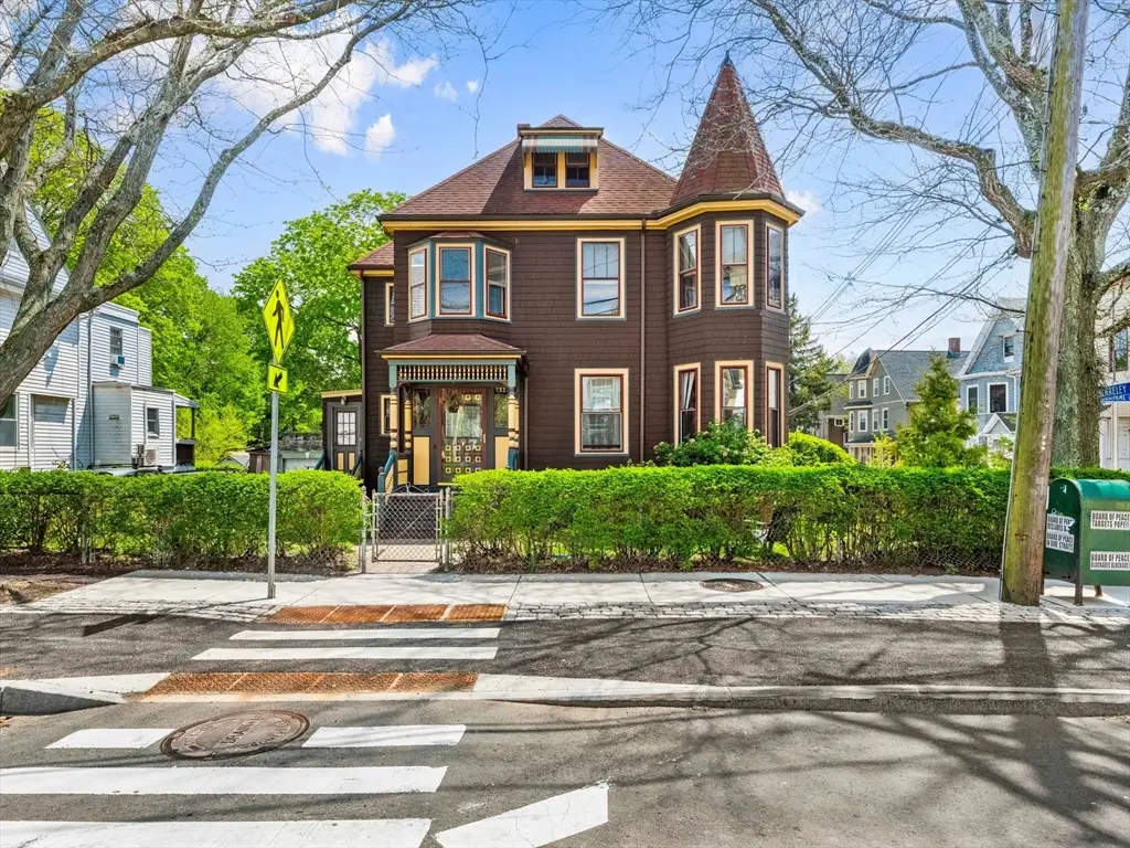 61 Central St, Somerville, MA 02143 - #1