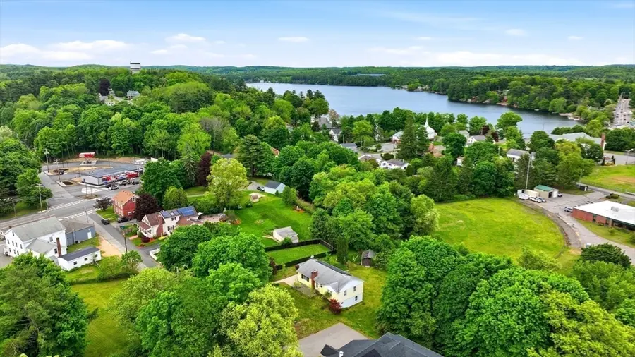 107 South St, East Brookfield, MA 01515 - #3