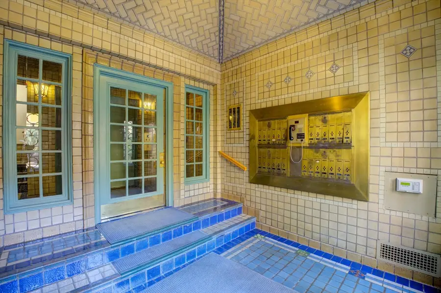 1572 Massachusetts Avenue #41, Cambridge, MA 02138 - #3