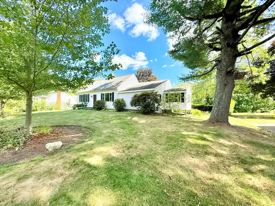 975 S Main St, Bellingham, MA 02019 - #2