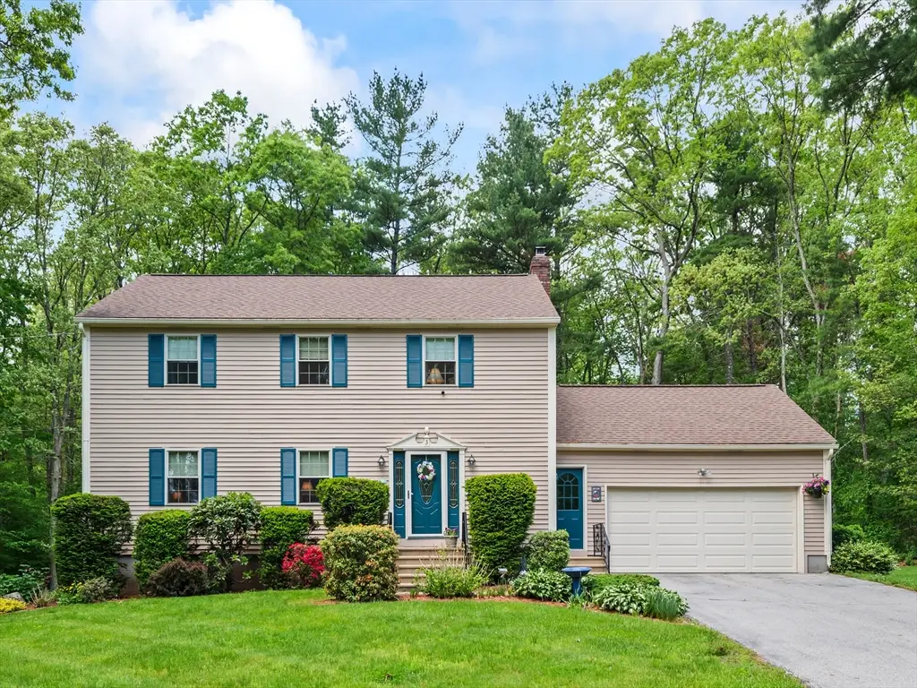 3 Oakwood Dr, Webster, MA 01570 - #1