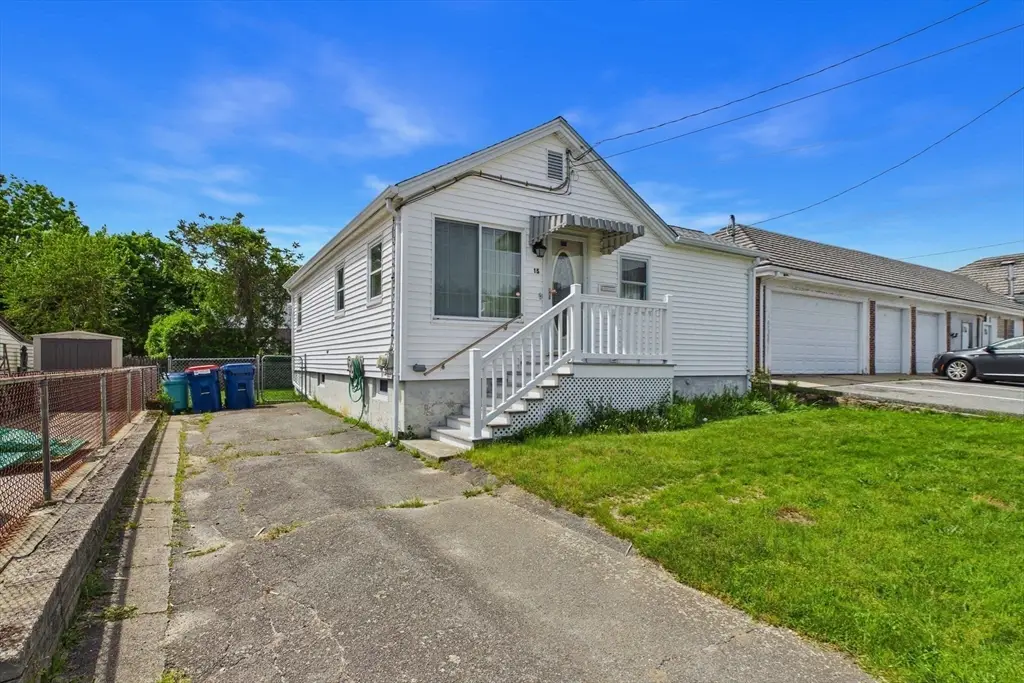 15 Transit St, New Bedford, MA 02740 - #1