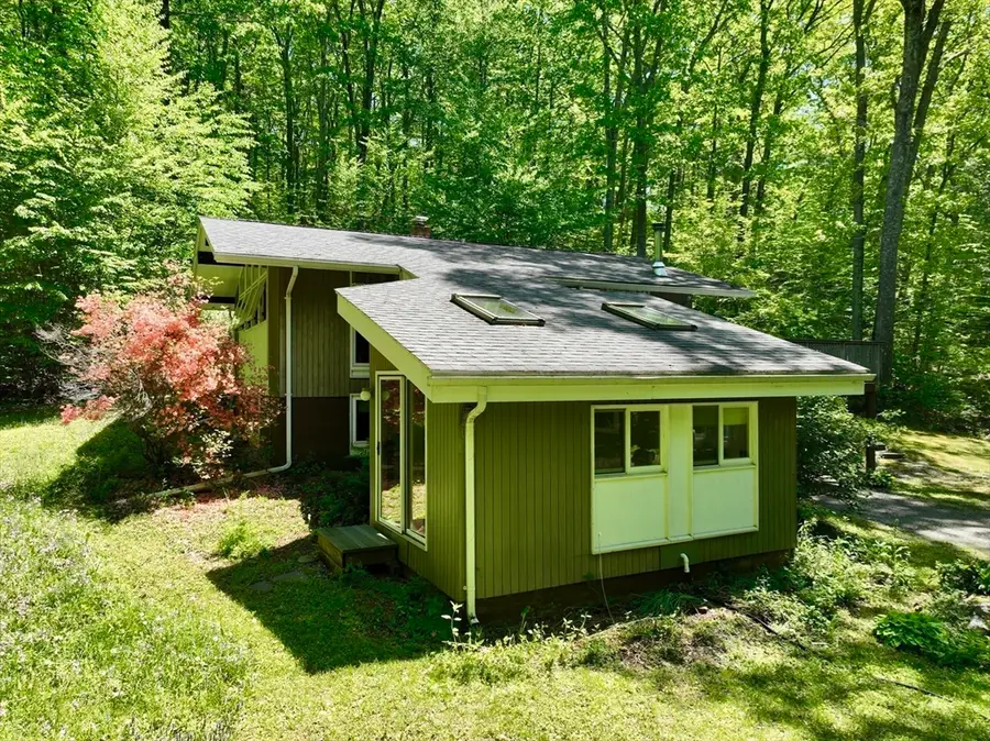 8 Teawaddle Hill Rd, Leverett, MA 01054 - #3