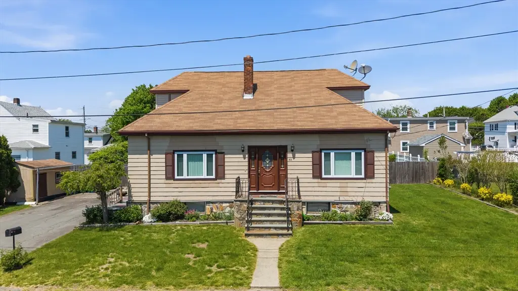 53 Rogers St, New Bedford, MA 02740 - #1
