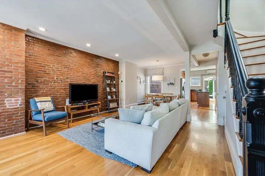 39 Emerson St, Boston, MA 02127 - #3