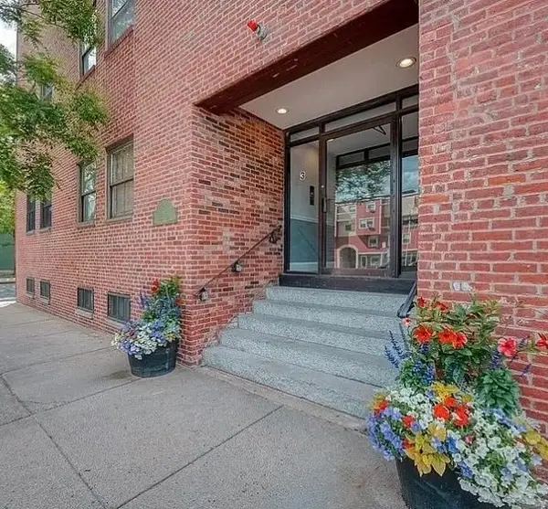 3 Essex Street #10, Boston, MA 02129