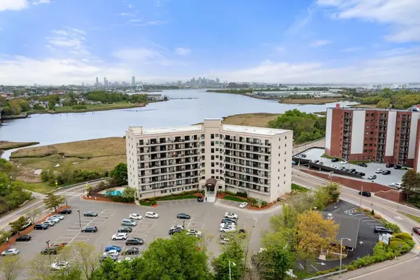 133 Commander Shea Boulevard #209, Quincy, MA 02171