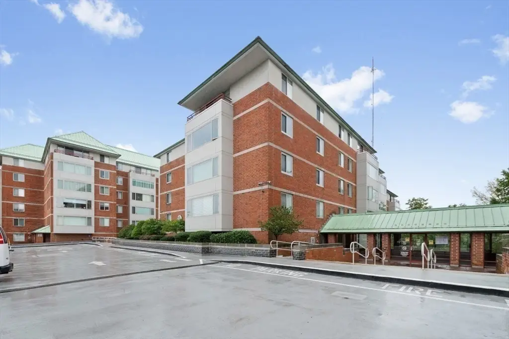 183 Oak Street #405, Newton, MA 02464 - #1