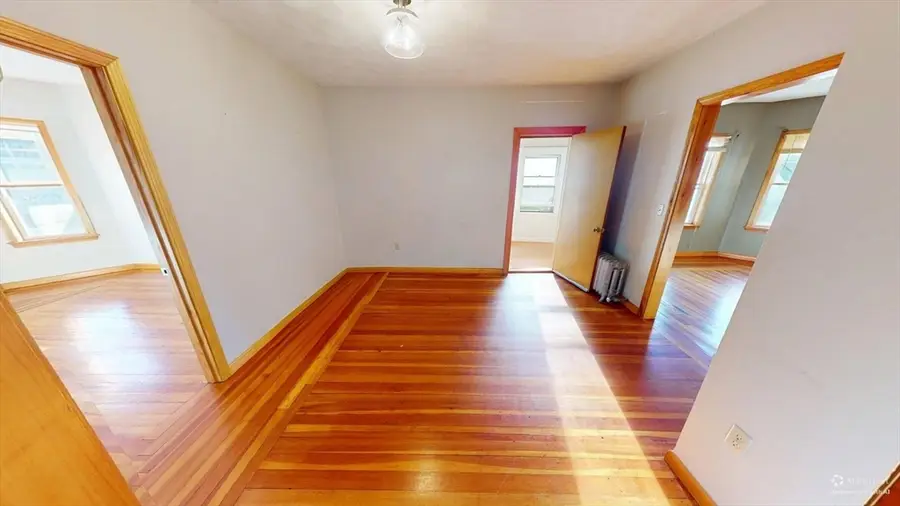 27 Princeton St, Medford, MA 02155 - #3