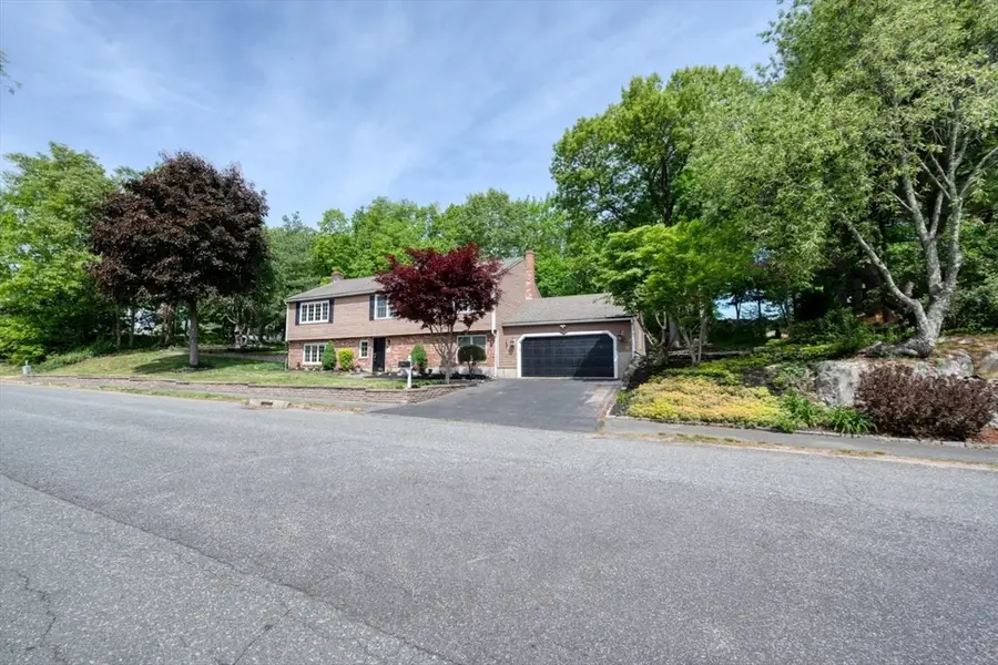 19 Essex Heights Drive, Weymouth, MA 02188 - #3