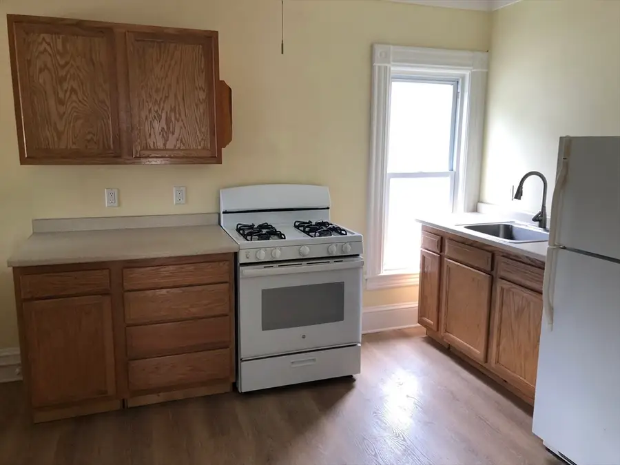 103 Brown Avenue, Holyoke, MA 01040 - #3
