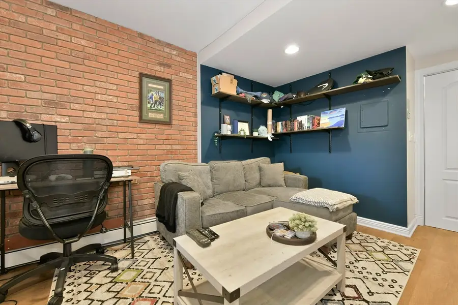 164 F St #4, Boston, MA 02127 - #3