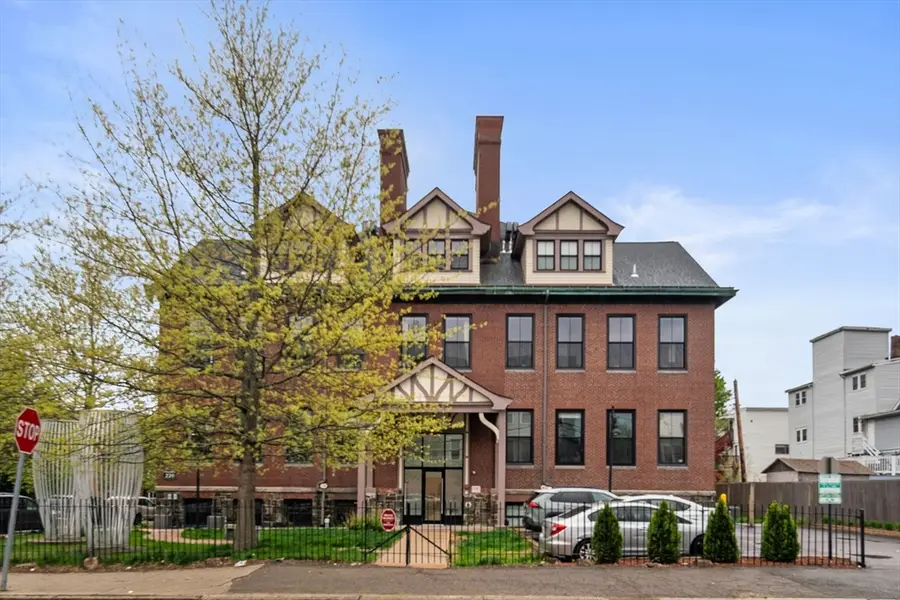 220 Spencer Ave #304, Chelsea, MA 02150 - #2