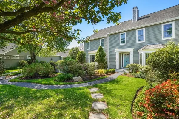 22 Floret Circle #22, Hingham, MA 02043